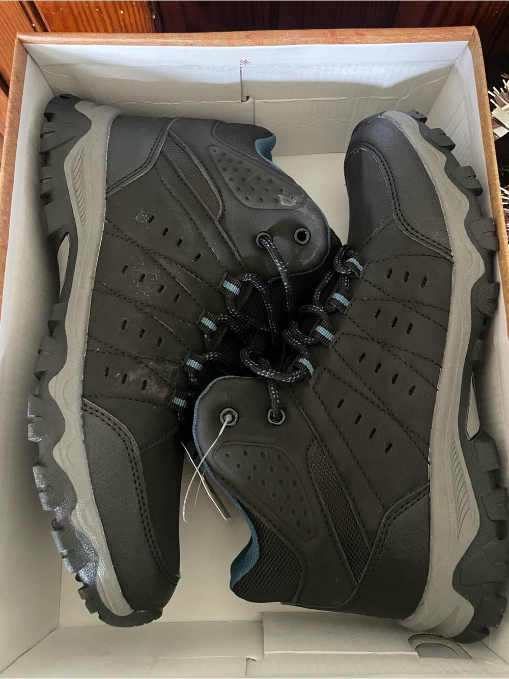 Avalanche Black and Gray Men's Trail Boots